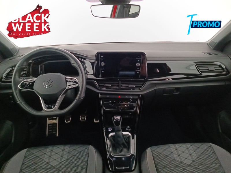 12 - Volkswagen T-Roc 1.0 tsi style 110cv