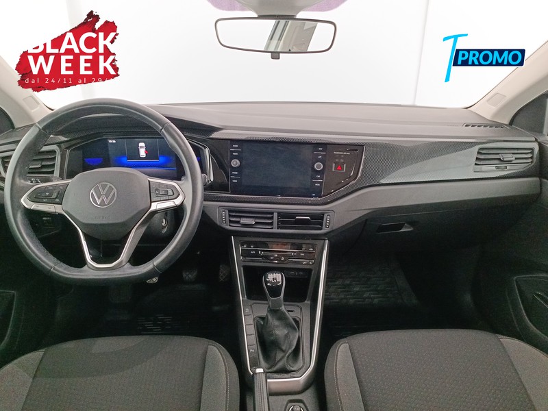 11 - Volkswagen Taigo 1.0 tsi life 110cv