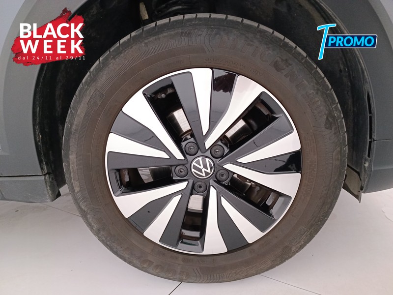 8 - Volkswagen Taigo 1.0 tsi life 110cv