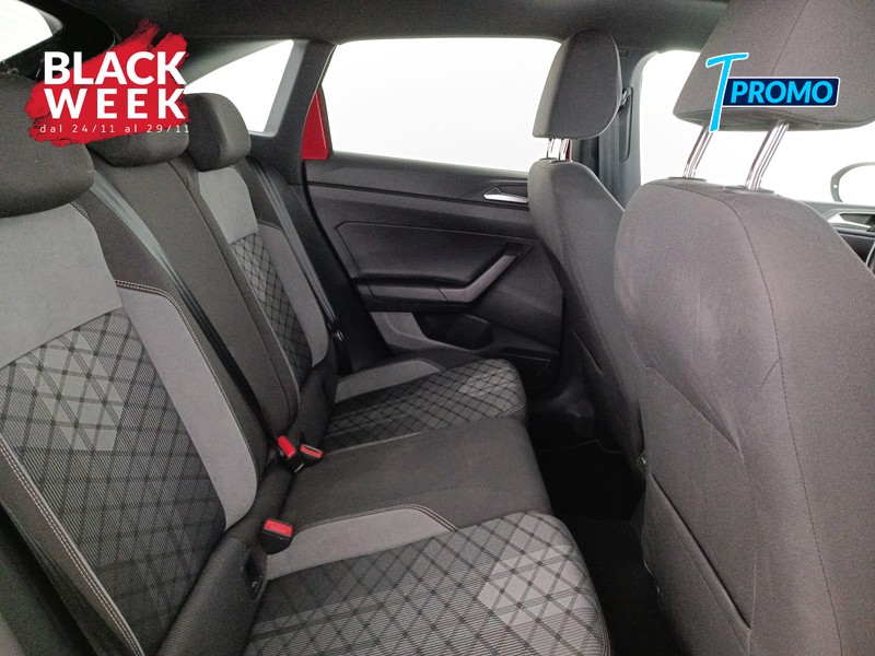 9 - Volkswagen Taigo 1.0 tsi r-line 110cv