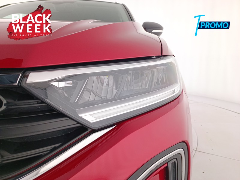 7 - Volkswagen T-Roc 1.0 tsi style 110cv