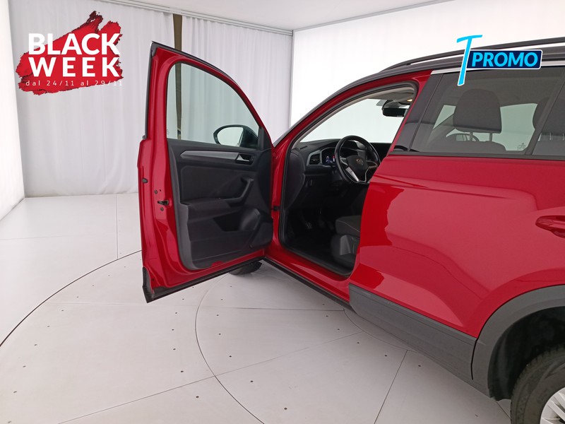 18 - Volkswagen T-Roc 1.0 tsi style 110cv