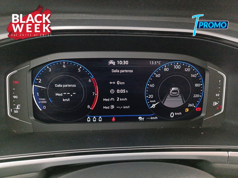 13 - Volkswagen T-Roc 1.0 tsi life 110cv