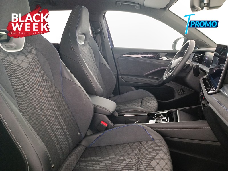 10 - Volkswagen Tayron 1.5 tsi ehybrid r-line 204cv dsg