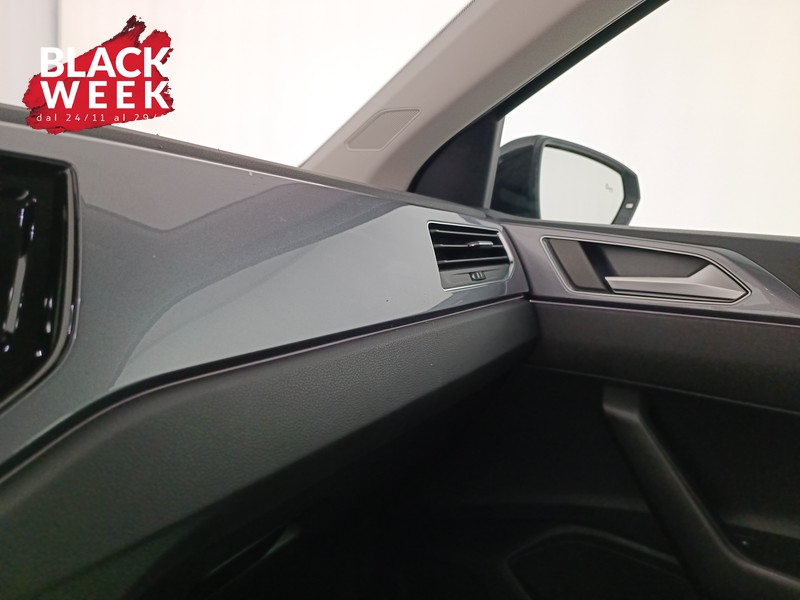 16 - Volkswagen Polo 1.0 tsi style 95cv