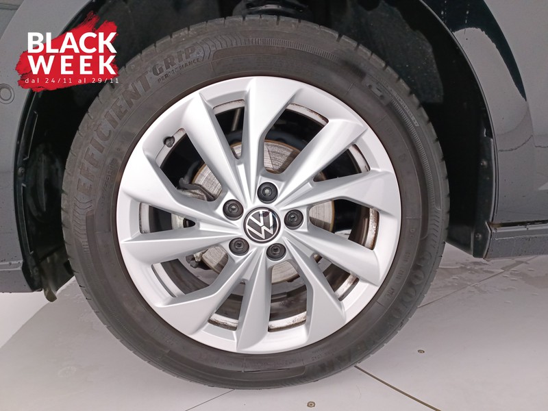 8 - Volkswagen Polo 1.0 tsi style 95cv