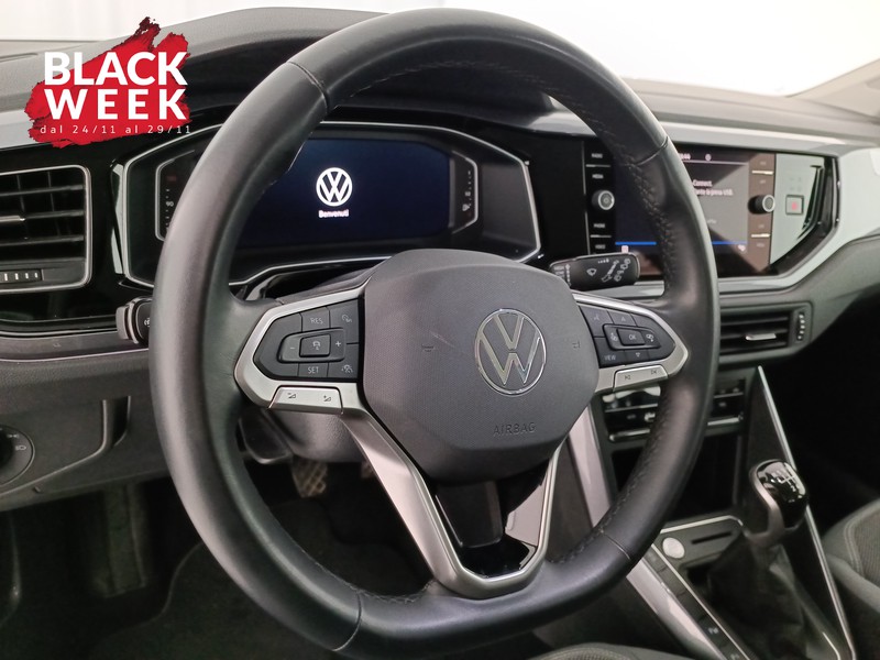 12 - Volkswagen Polo 1.0 tsi style 95cv