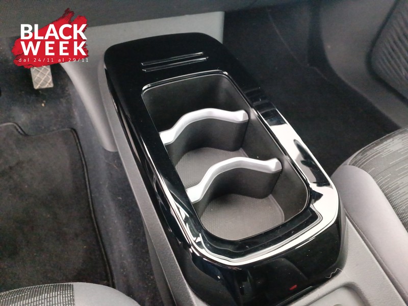 17 - Volkswagen ID.4 77 kwh pro performance 204cv