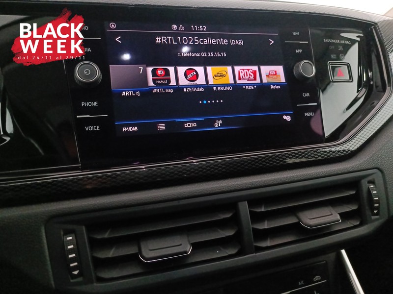 13 - Volkswagen Taigo 1.0 tsi life 95cv