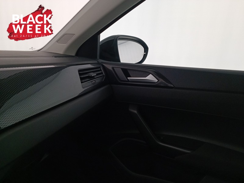 17 - Volkswagen Taigo 1.0 tsi life 95cv