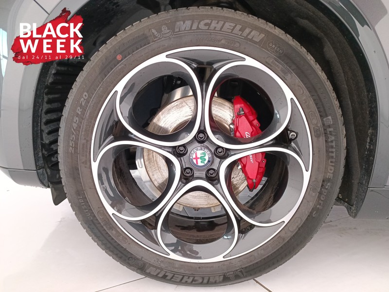 8 - Alfa Romeo Stelvio 2.2 t ti q4 210cv auto