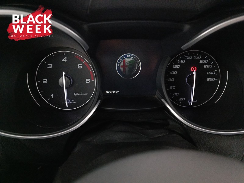 13 - Alfa Romeo Stelvio 2.2 t ti q4 210cv auto