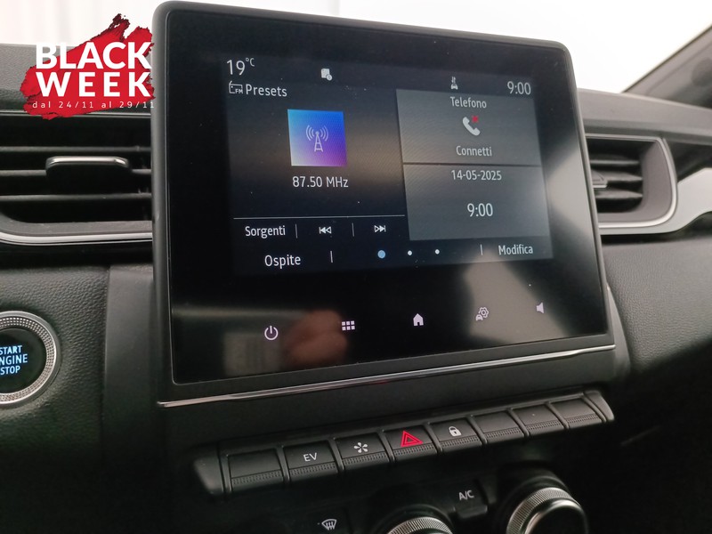 14 - Renault Captur 1.6 e-tech full hybrid rive gauche 145cv auto