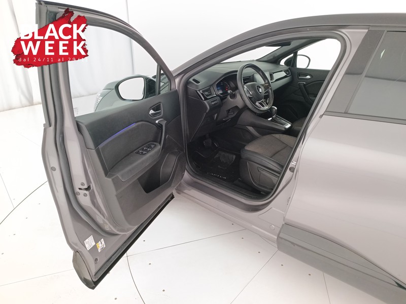 18 - Renault Captur 1.6 e-tech full hybrid rive gauche 145cv auto