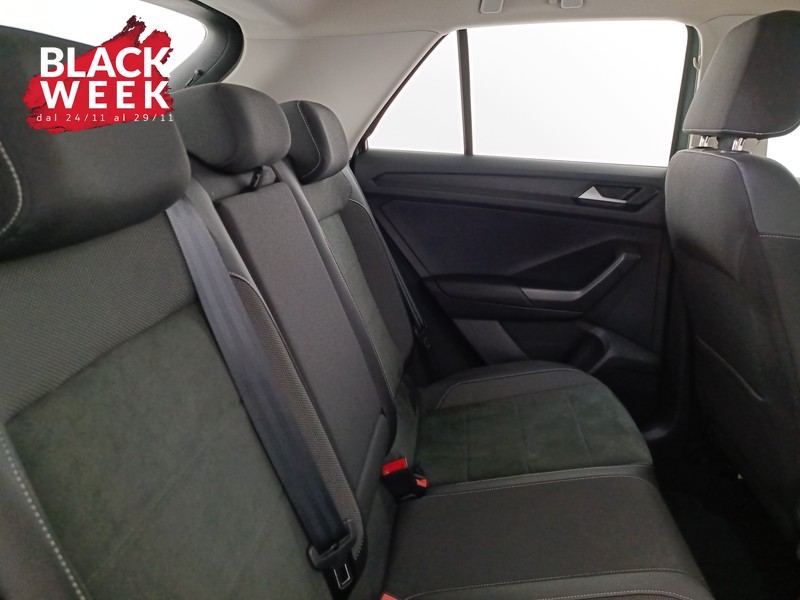 9 - Volkswagen T-Roc 1.5 tsi style