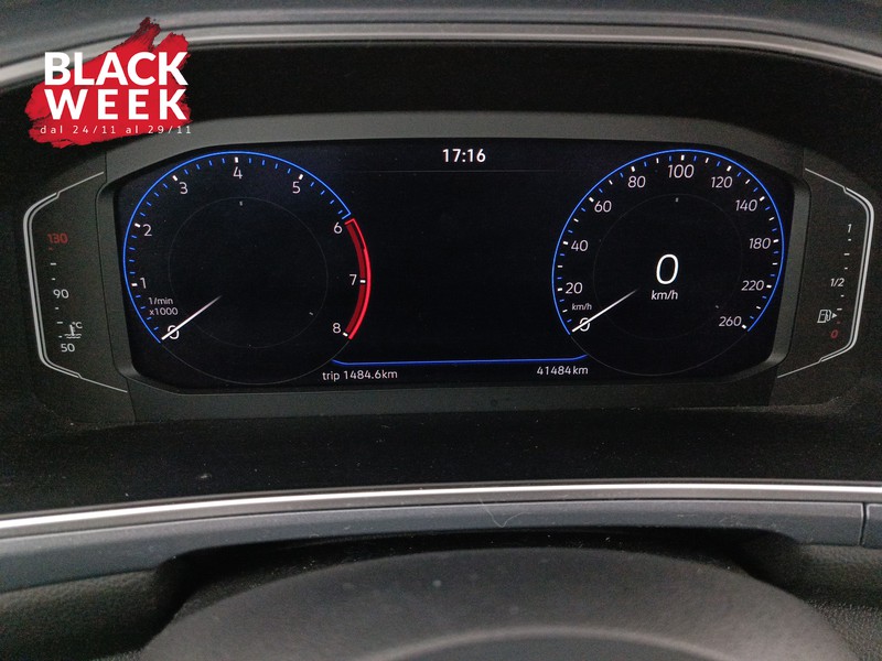 13 - Volkswagen T-Roc 1.5 tsi style