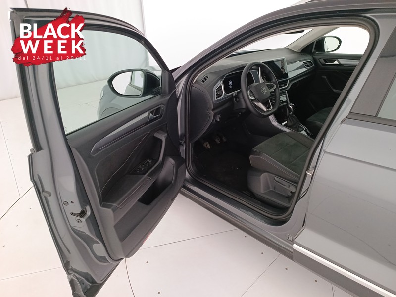18 - Volkswagen T-Roc 1.5 tsi style