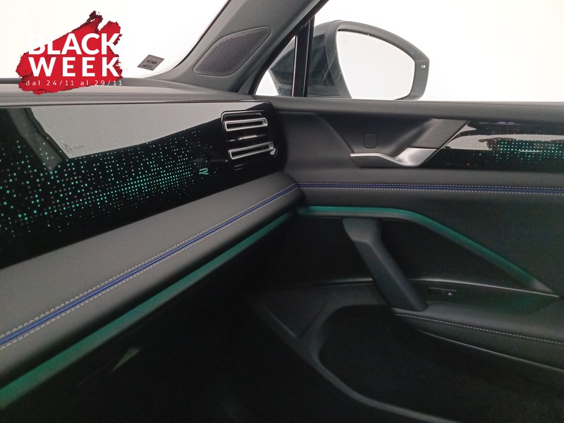 18 - Volkswagen Tiguan 1.5 etsi r-line 150cv dsg