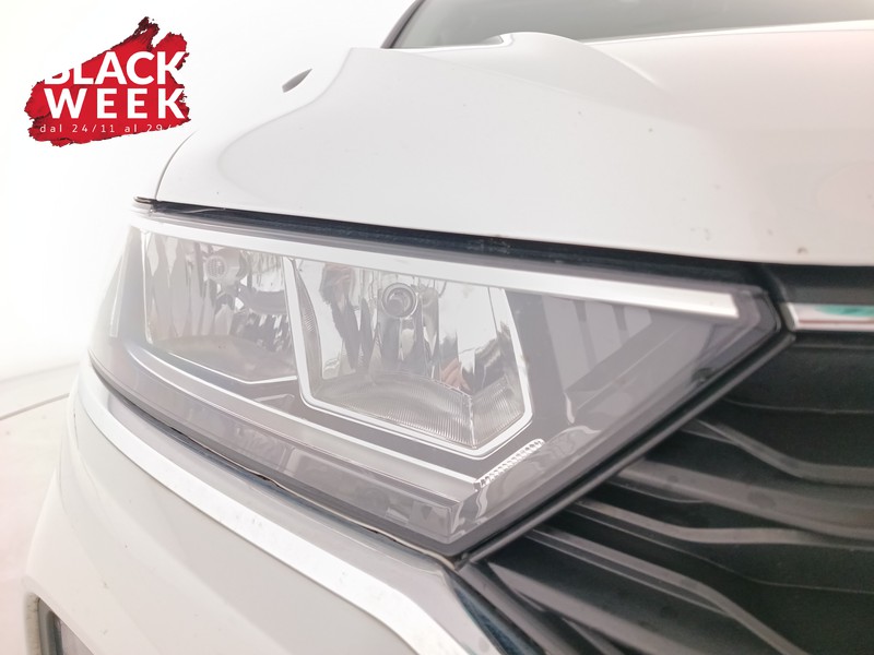 7 - Volkswagen T-Roc 1.0 tsi style 115cv