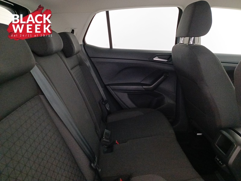 9 - Volkswagen T-Cross 1.0 tsi style 110cv