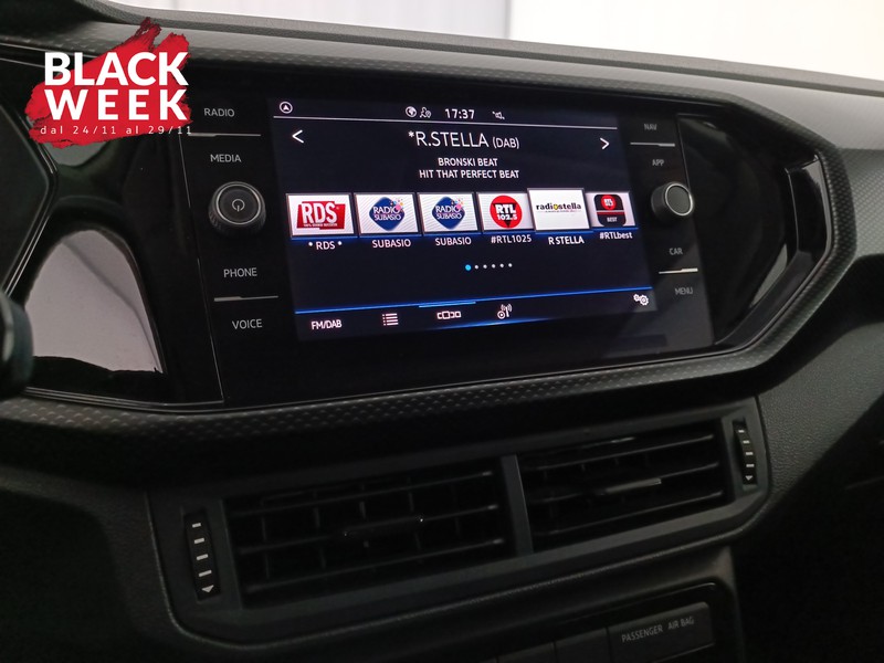 14 - Volkswagen T-Cross 1.0 tsi style 110cv