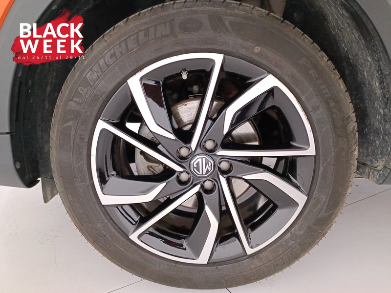 8 - Mg ZS 1.0 luxury