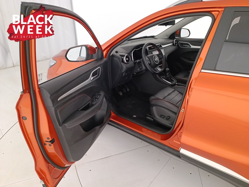 18 - Mg ZS 1.0 luxury