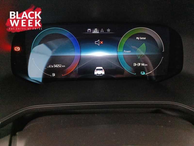 13 - Renault Captur 1.6 e-tech phev techno 160cv auto