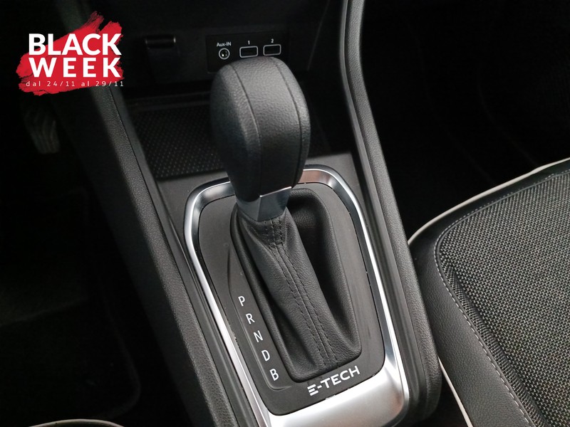 16 - Renault Captur 1.6 e-tech phev techno 160cv auto