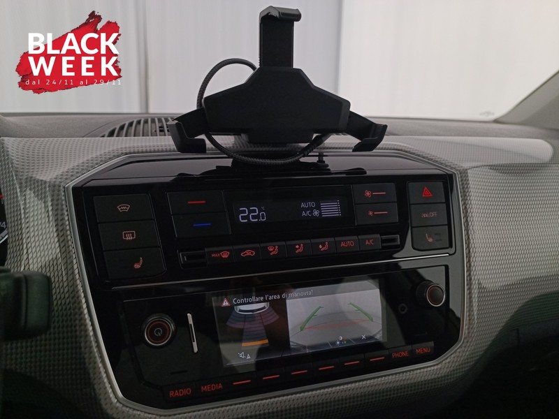 14 - Volkswagen e-up! 5p