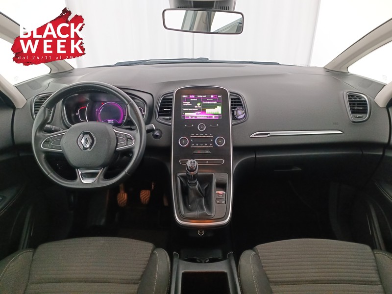 12 - Renault Grand Scénic grand 1.7 blue dci initiale paris 150cv