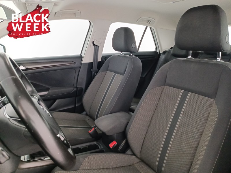 15 - Volkswagen T-Roc 1.6 tdi style