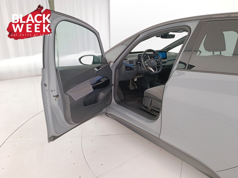 16 - Volkswagen ID.3 45 kwh pure performance