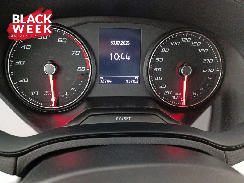 14 - Seat Arona 1.0 ecotsi fr 95cv