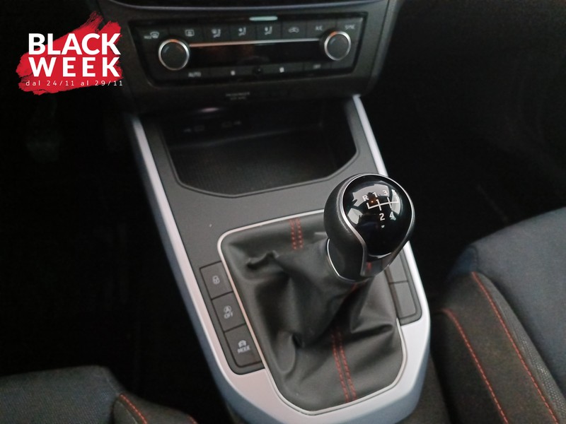 17 - Seat Arona 1.0 ecotsi fr 95cv