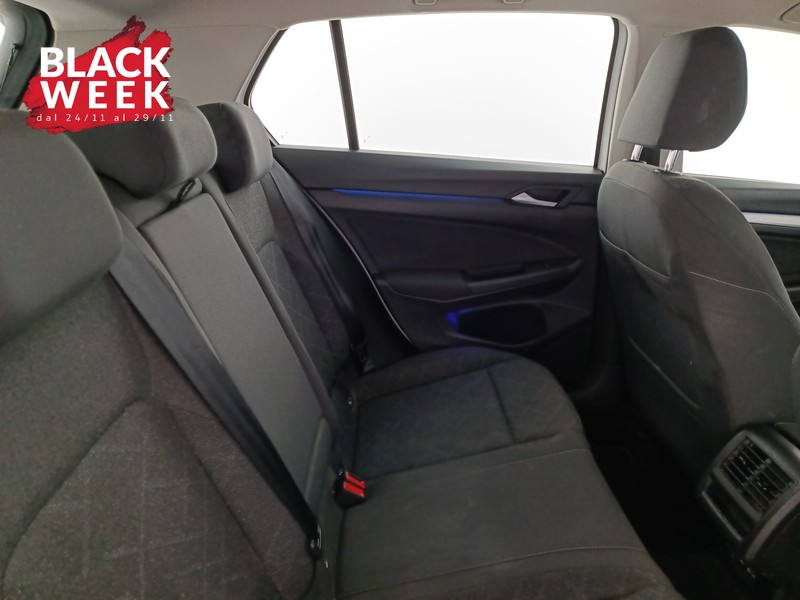 9 - Volkswagen Golf 1.0 tsi evo life 110cv