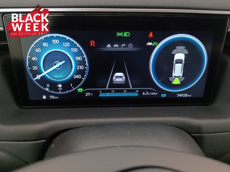 13 - Hyundai Tucson 1.6 hev exellence 2wd auto