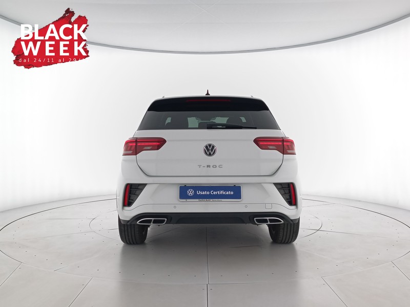 5 - Volkswagen T-Roc 1.0 tsi r-line 110cv