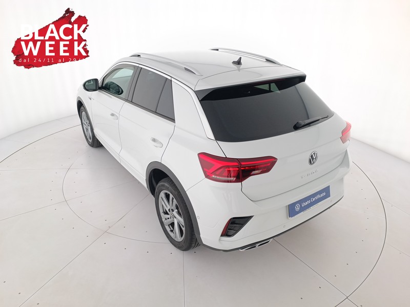 6 - Volkswagen T-Roc 1.0 tsi r-line 110cv