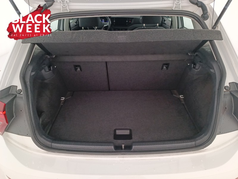 21 - Volkswagen Polo 1.0 evo life 80cv