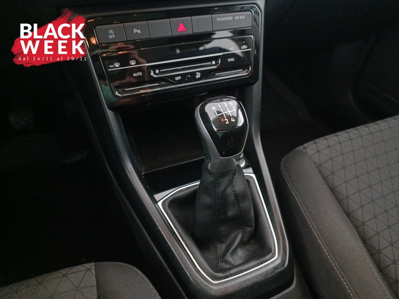 16 - Volkswagen T-Cross 1.0 tsi sport 95cv