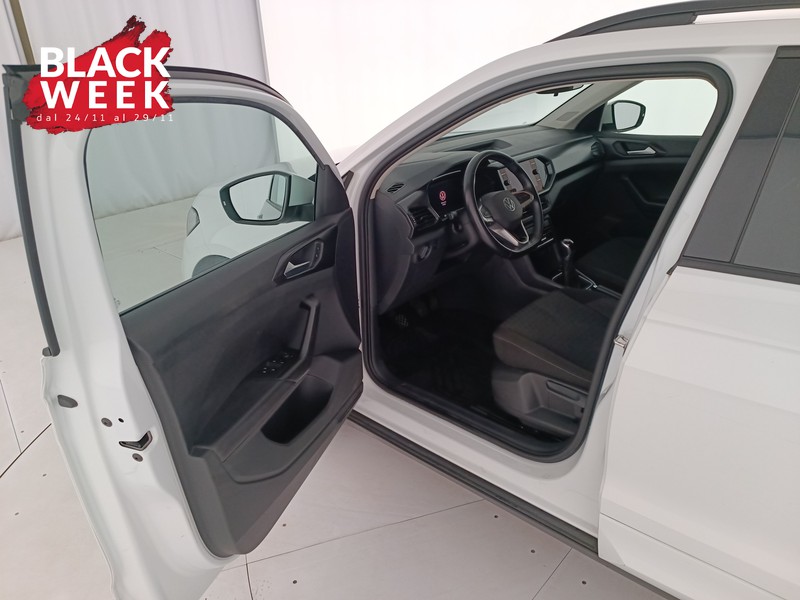 18 - Volkswagen T-Cross 1.0 tsi sport 95cv