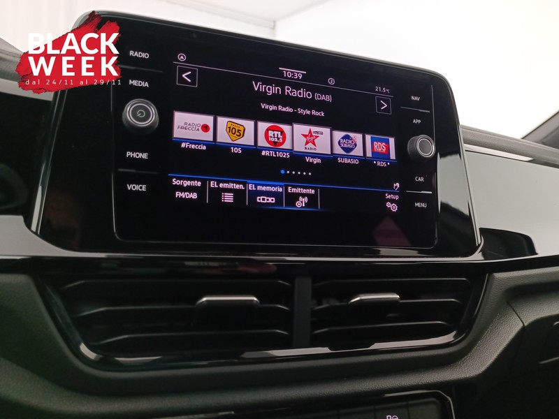 14 - Volkswagen T-Roc 1.5 tsi r-line dsg