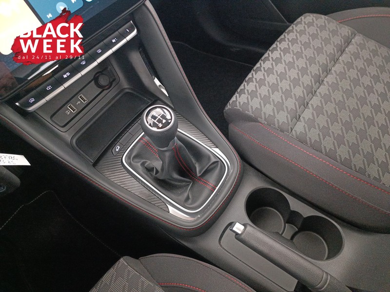 16 - Mg ZS 1.5 classic comfort