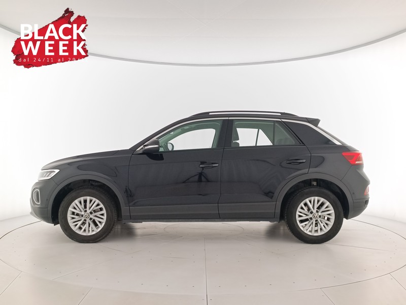 3 - Volkswagen T-Roc 1.5 tsi life dsg