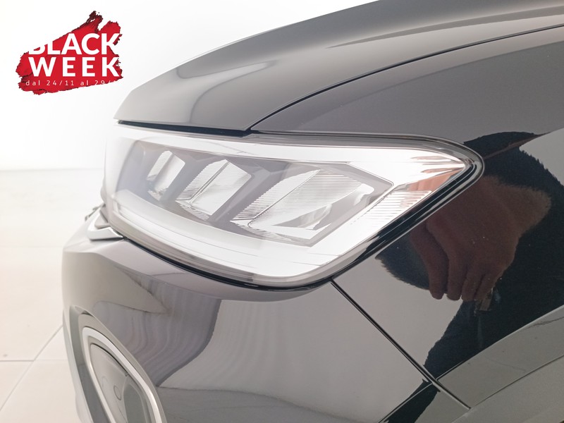 19 - Volkswagen T-Roc 1.5 tsi life dsg