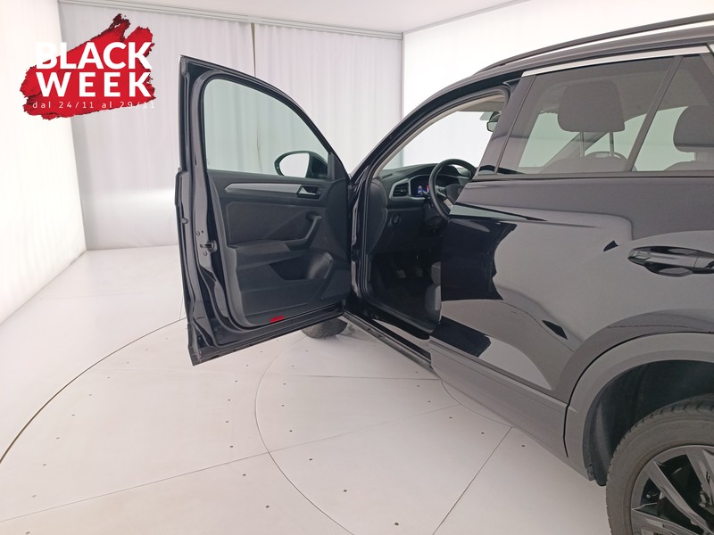 18 - Volkswagen T-Roc 1.0 tsi life 110cv