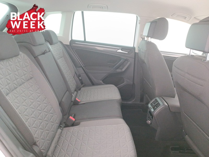 9 - Volkswagen Tiguan 2.0 tdi life 150cv dsg