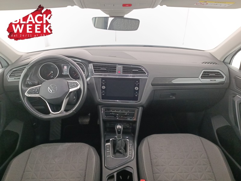 11 - Volkswagen Tiguan 2.0 tdi life 150cv dsg