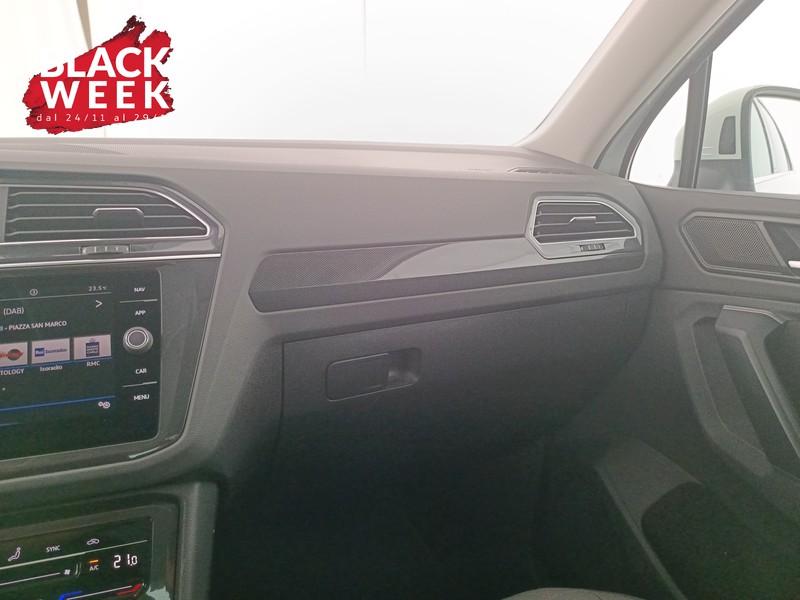 17 - Volkswagen Tiguan 2.0 tdi life 150cv dsg